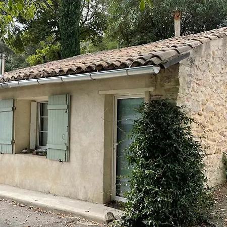 Guest house Independante Au Joli Mazet A Idealement Situe Entre La Garrigue Et La Nimes